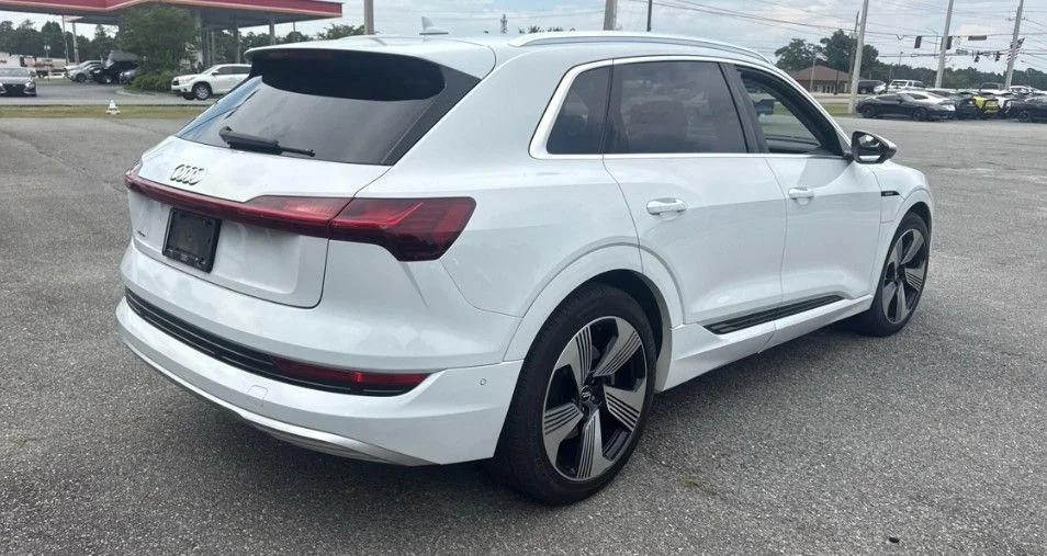 Used 2019 White Audi Prestige image 5