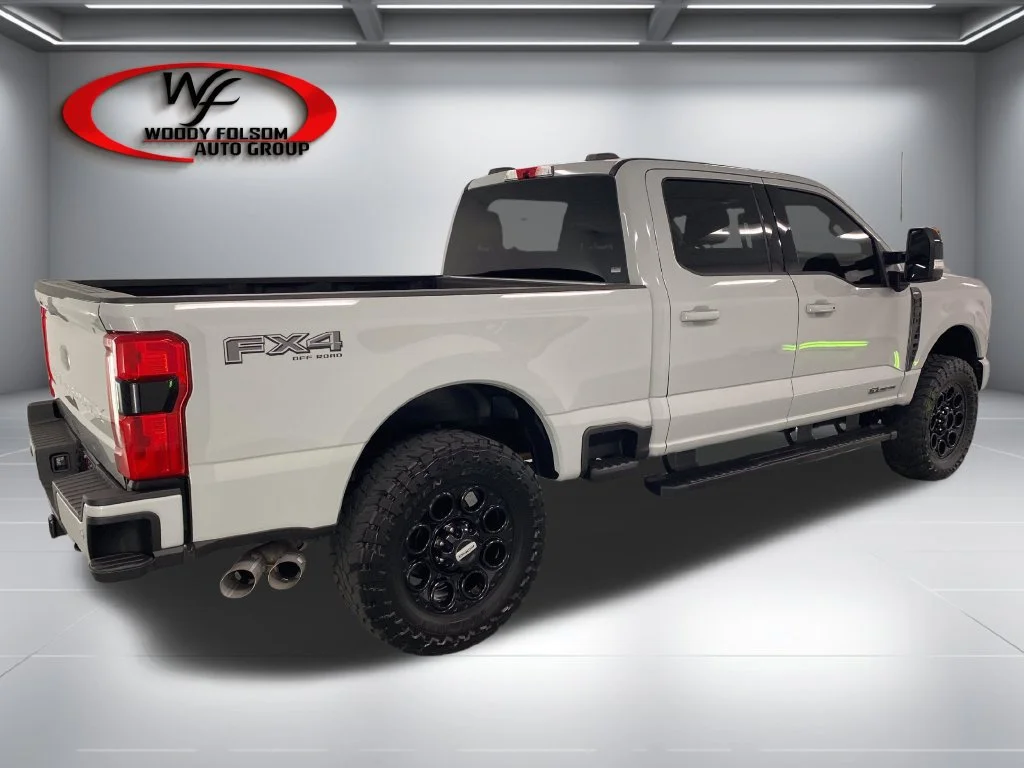 Used 2025 Avalanche Ford Lariat image 7