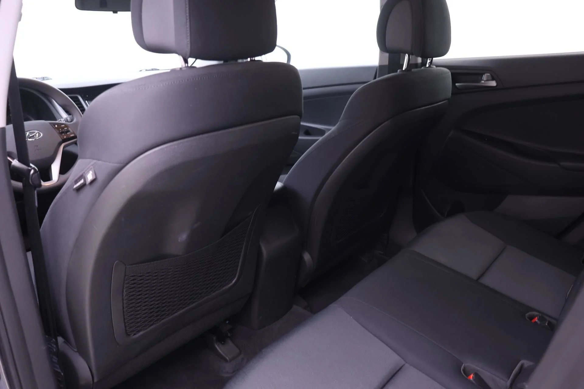 Used 2017 Coliseum Gray Hyundai SE image 11