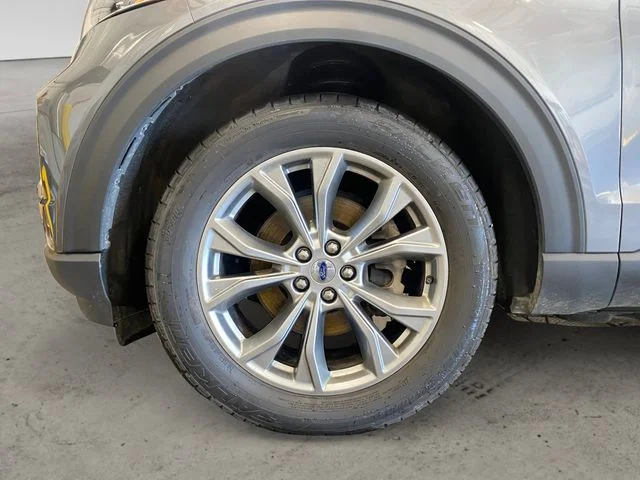 Used 2021 Gray Ford Limited image 14