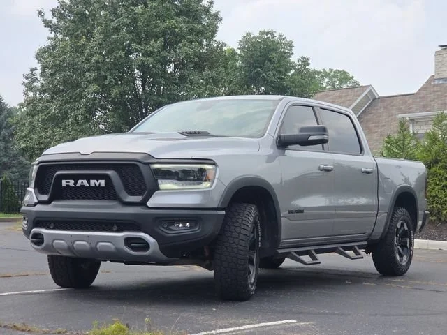 Used 2020 Billet Silver Metallic Clearcoat Ram Rebel image 22