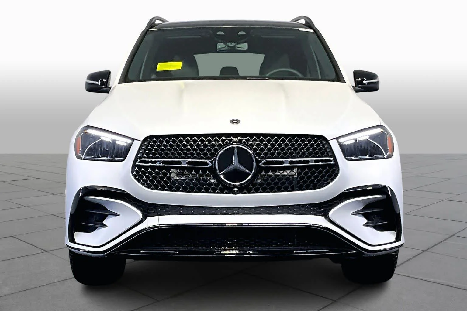 New 2026 MANUFAKTUR Moonlight White Magno Mercedes-Benz GLE 350 image 2