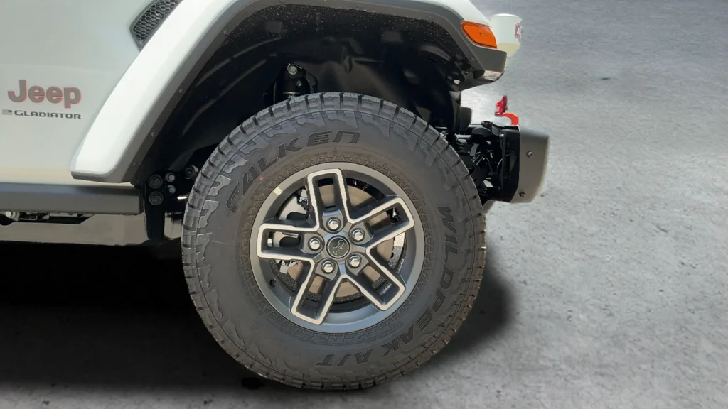 New 2026 Bright White Clear-Coat Exterior Paint Jeep Mojave X image 22