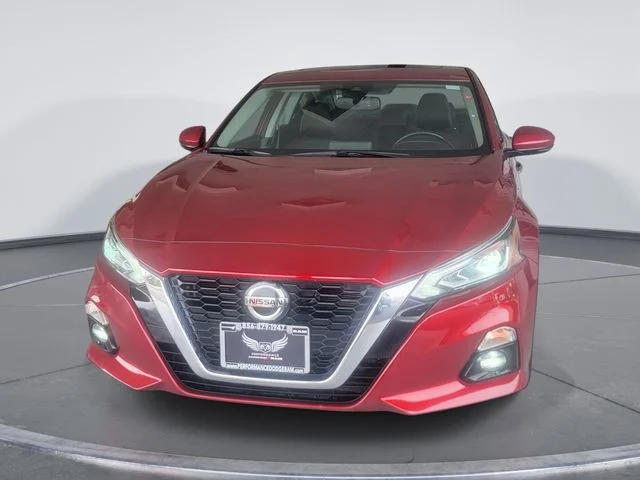 Used 2020 Red Nissan 2.5 SV image 3
