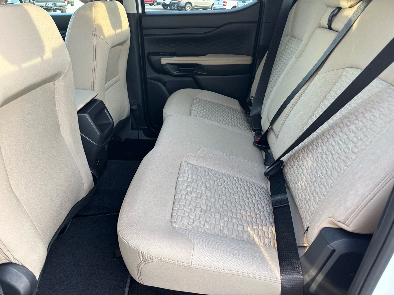 New 2026 Oxford White Ford XLT image 11