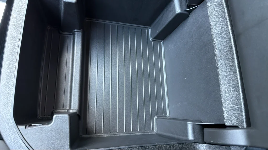 Used 2026 Sterling Metallic GMC AT4 image 26