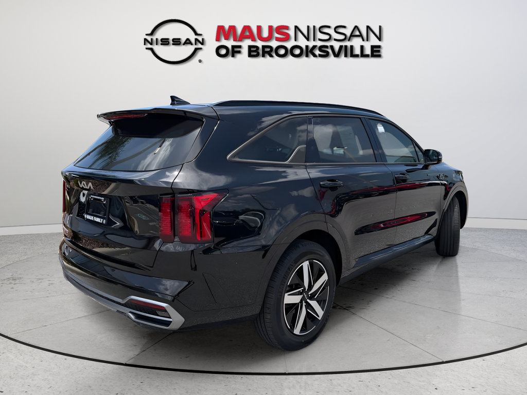 Used 2023 Black Kia EX image 8