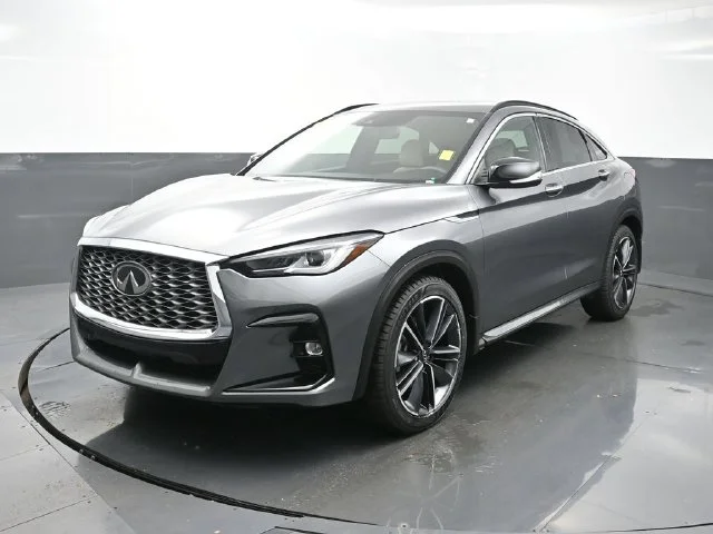 Used 2023 Gray INFINITI LUXE image 3