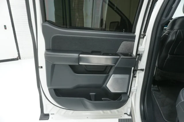 Used 2023 WHITE Ford Platinum image 23