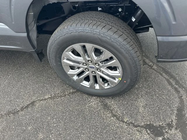 New 2026 Carbonized Gray Metallic Ford Lariat® image 18