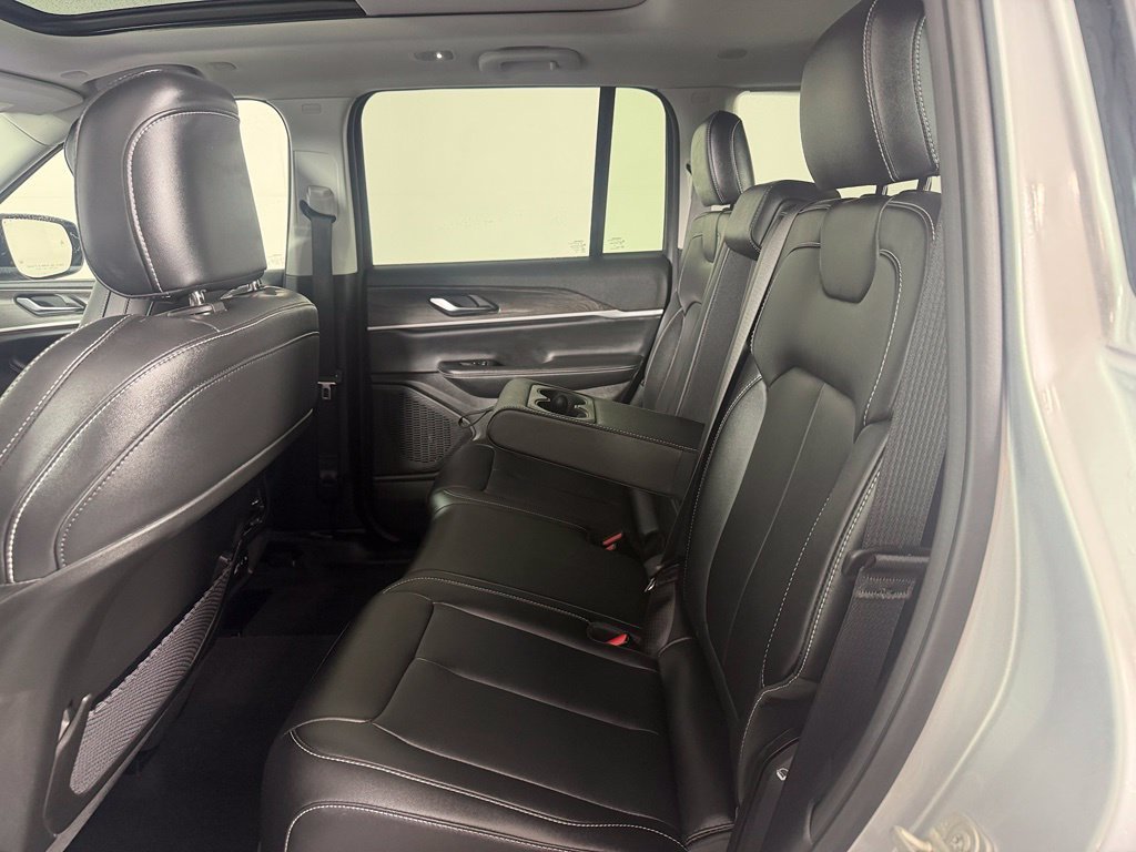 Used 2023 Silver Jeep Limited image 19
