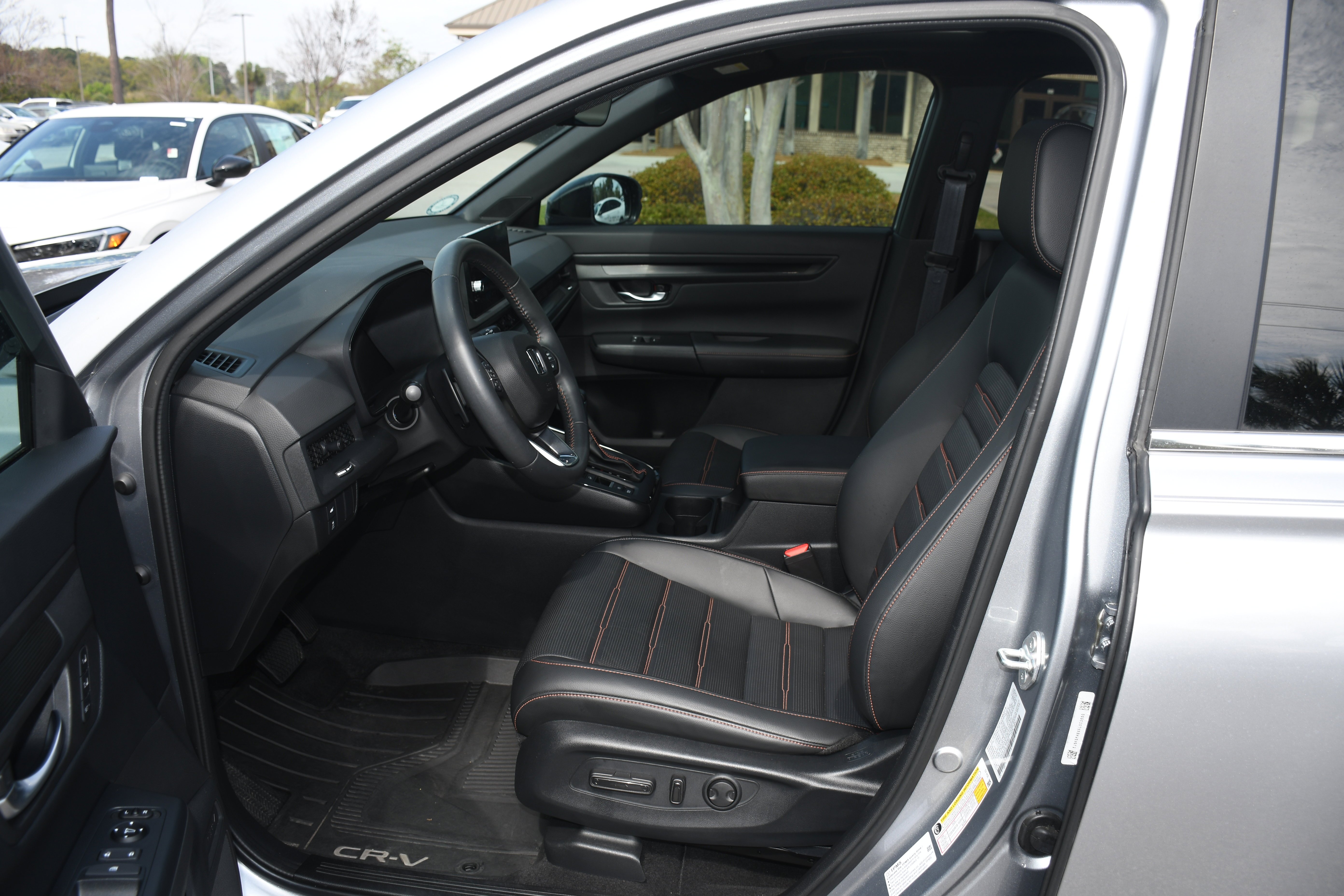 Used 2024 Silver Honda Sport-L image 7
