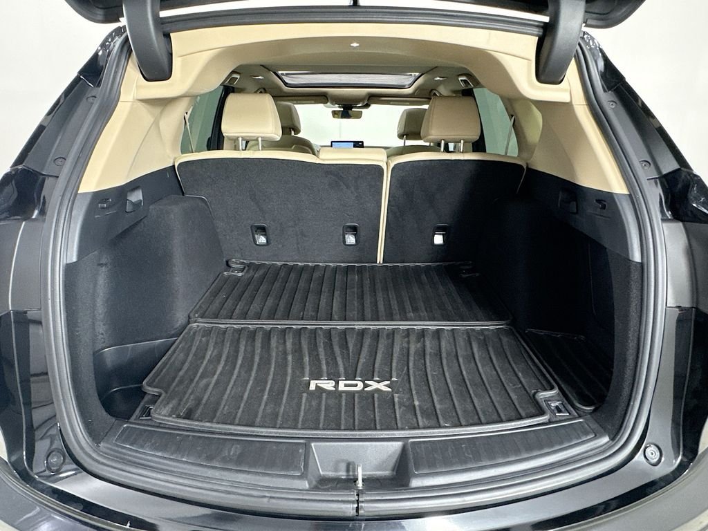 Used 2024 Majestic Black Pearl Acura Technology Package image 33
