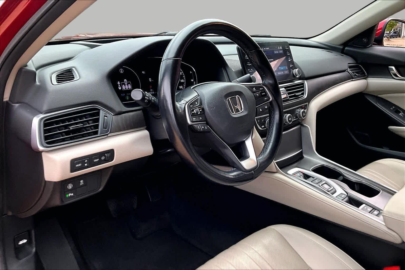 Used 2021 Radiant Red Metallic Honda Touring image 17