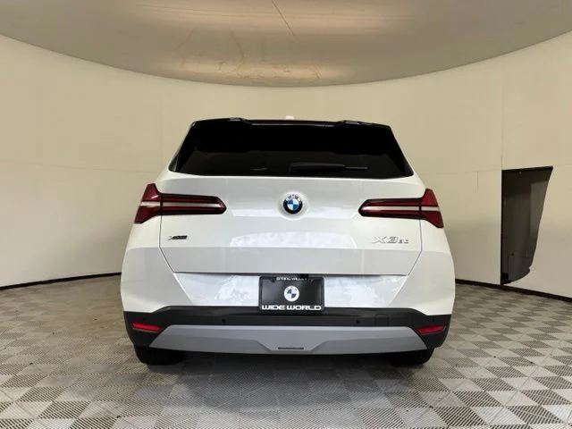 New 2026 Mineral White Metallic BMW 30 xDrive image 6