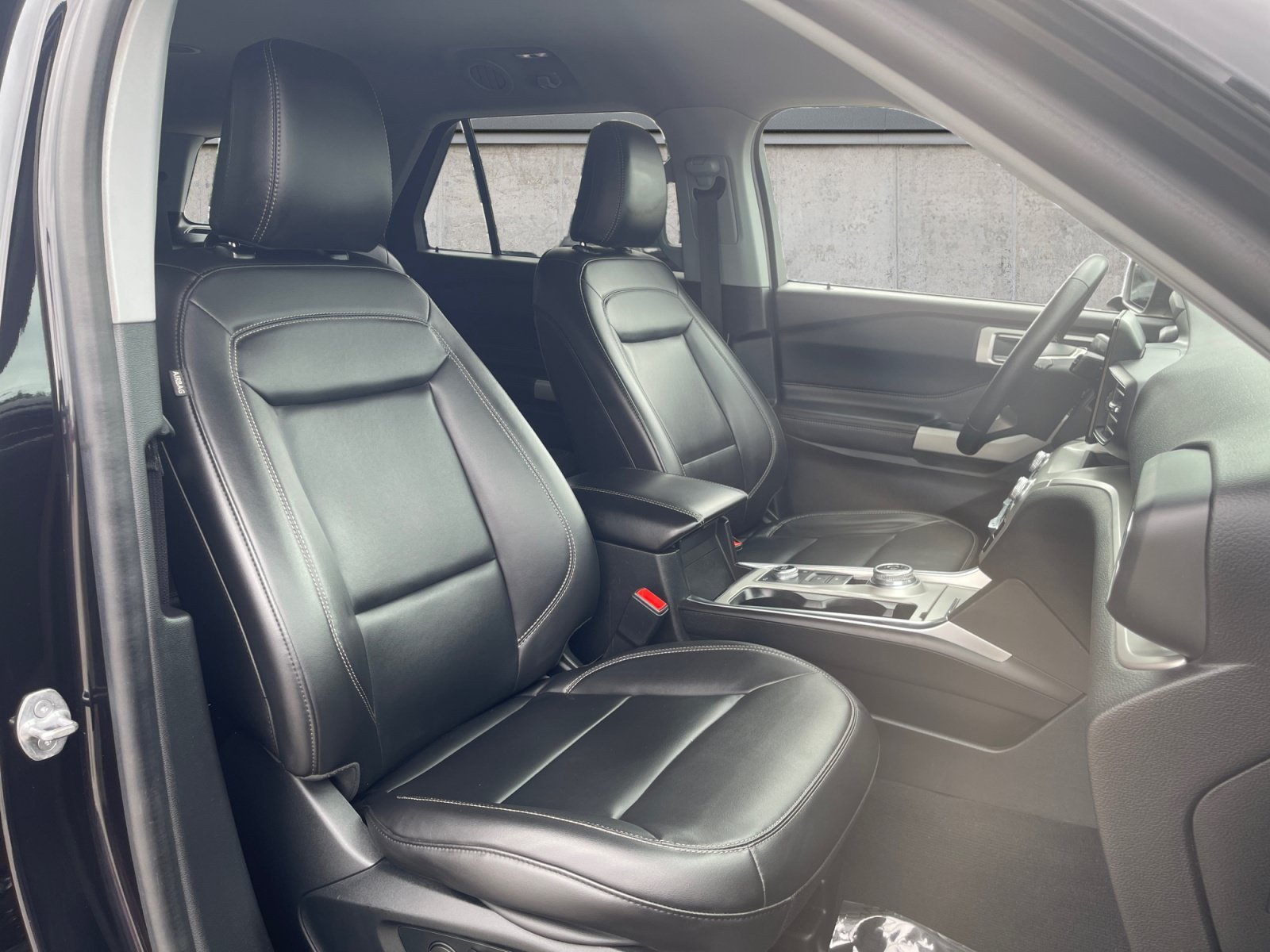 2022 Ford Explorer XLT - Photo 15