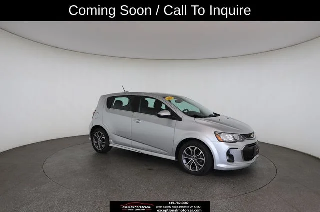 Used 2017 Silver Chevrolet LT image 26