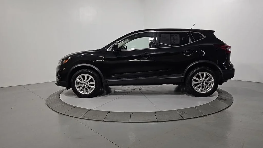 Used 2021 Black Nissan S image 2