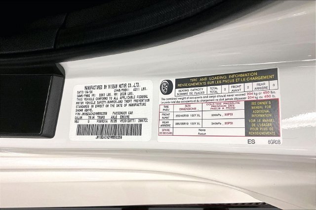 New 2027 Pearl White TriCoat/ Super Black Two Tone Nissan NISMO image 41