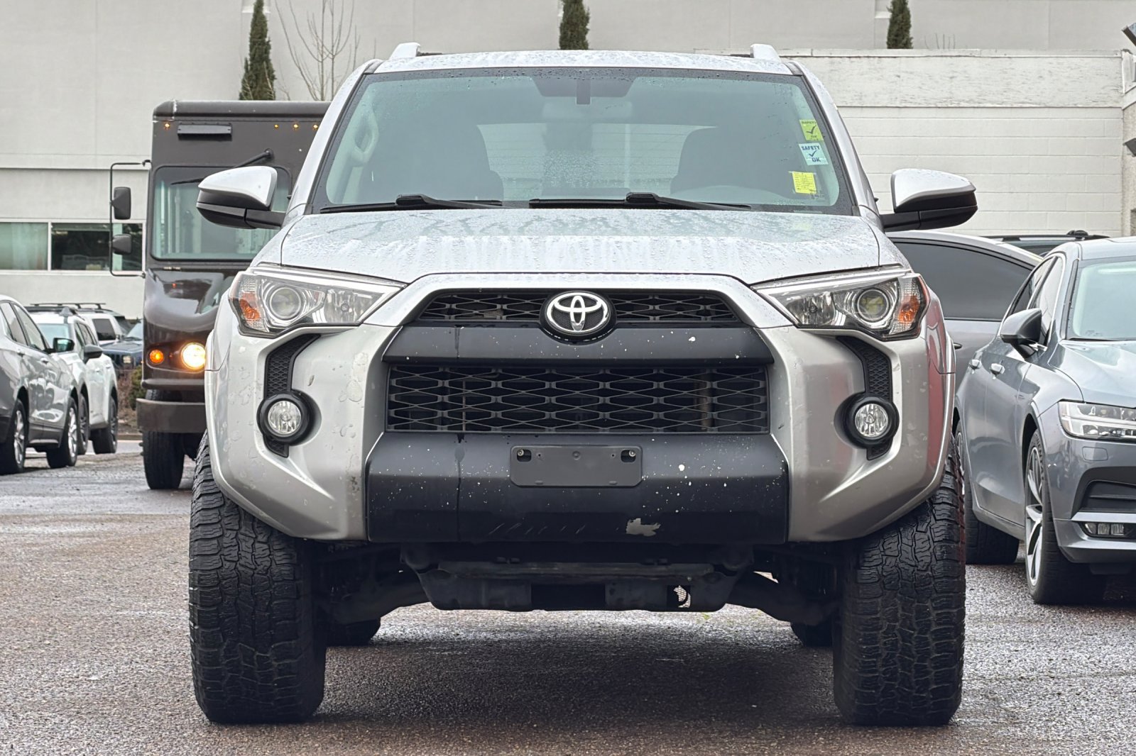 Used 2017 Silver Toyota SR5 image 6