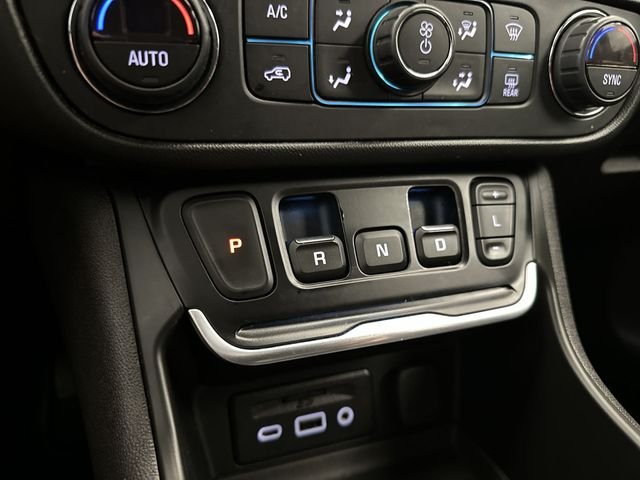 Used 2018 Red GMC SLE image 24