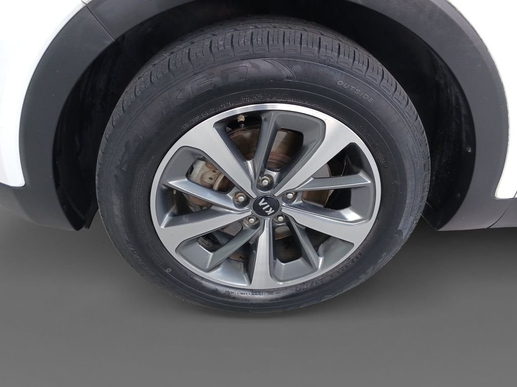 Used 2019 White Kia EX image 15