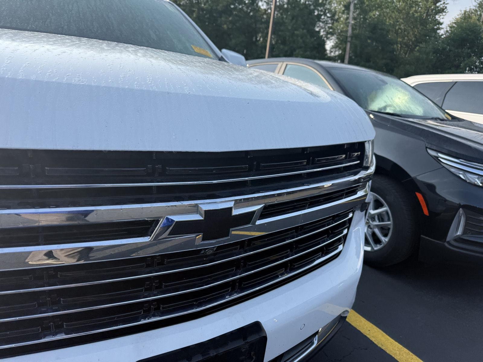Used 2022 Summit White Chevrolet LT image 2