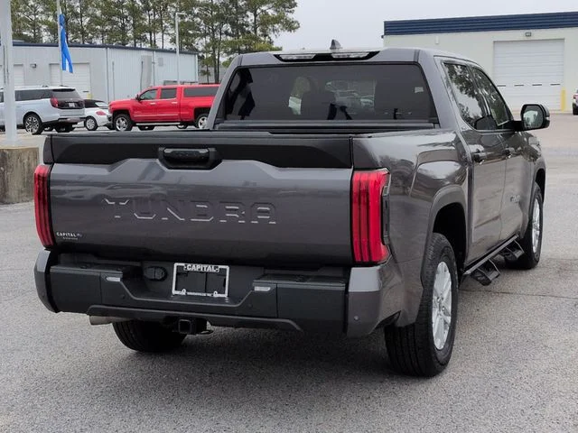 Used 2022 Gray Toyota SR5 image 3