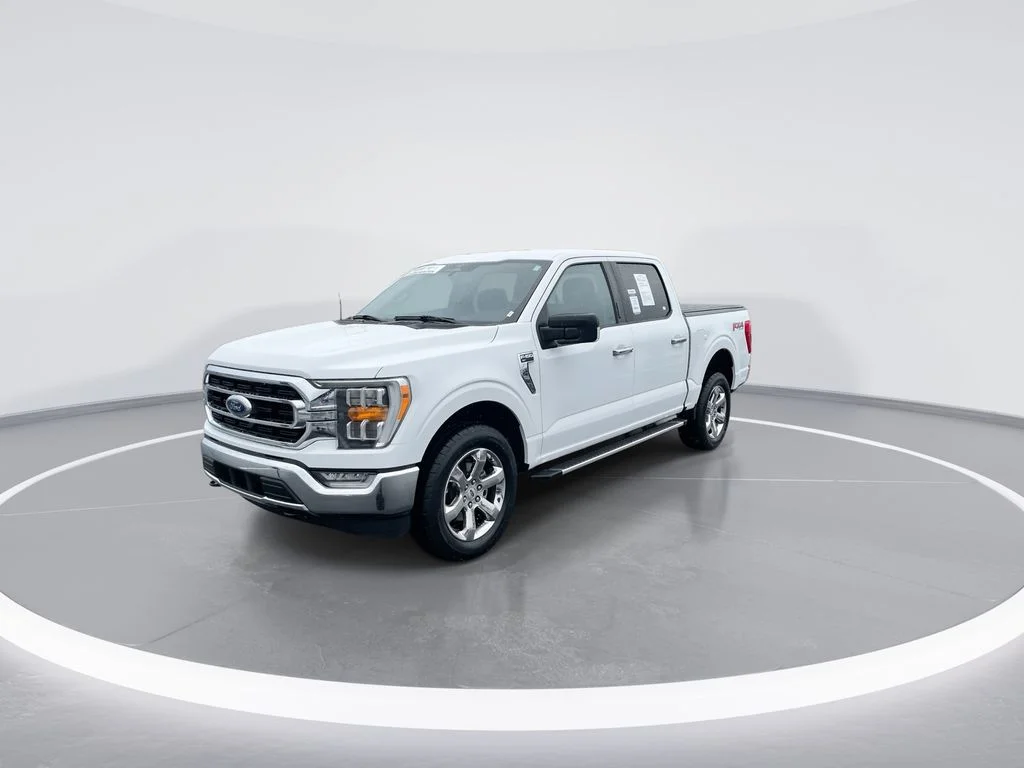 Used 2023 White Ford XLT image 4