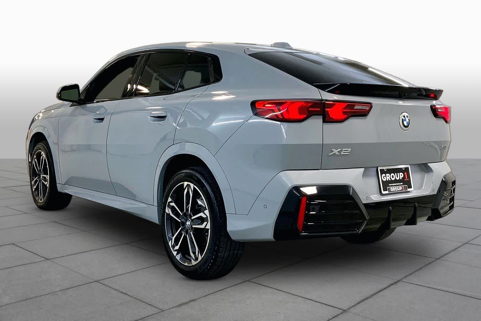 Used 2024 Brooklyn Grey Metallic BMW xDrive28i image 11