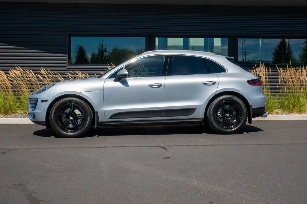 Used 2016 Silver Porsche S image 2