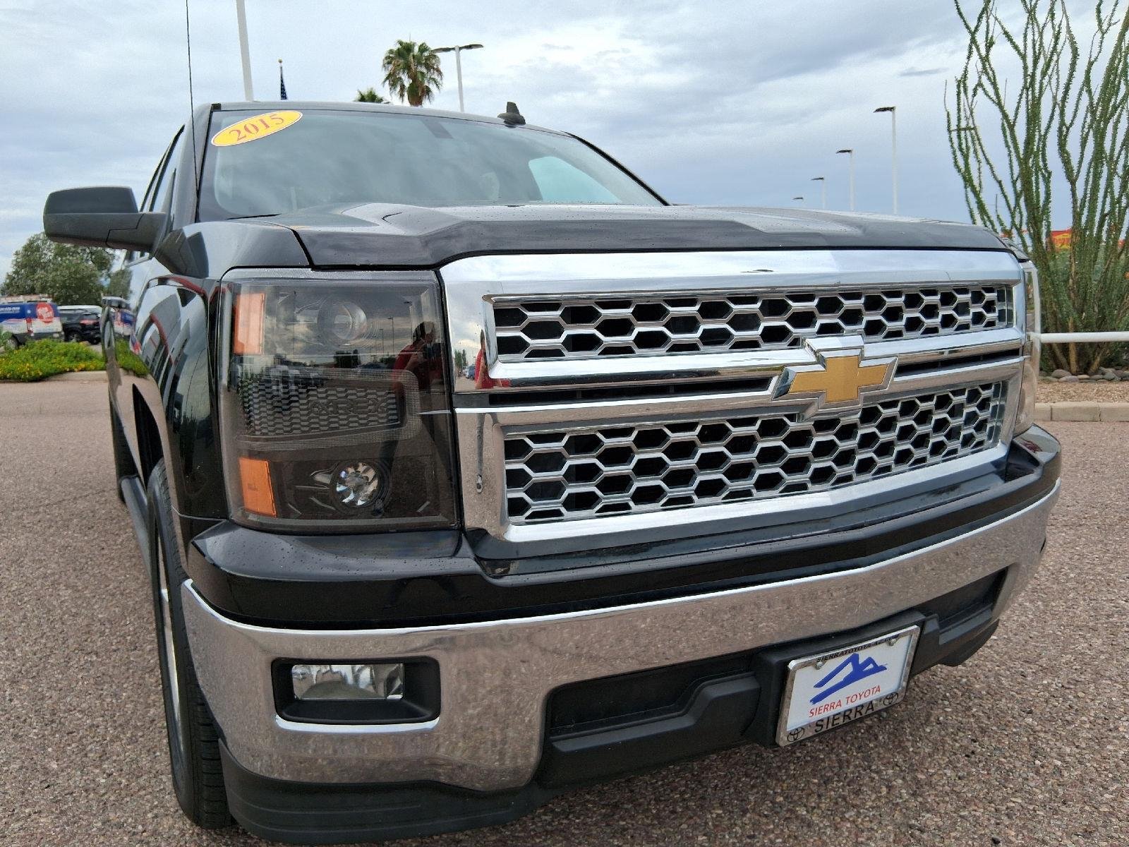 Used 2015 Black Chevrolet LT image 13