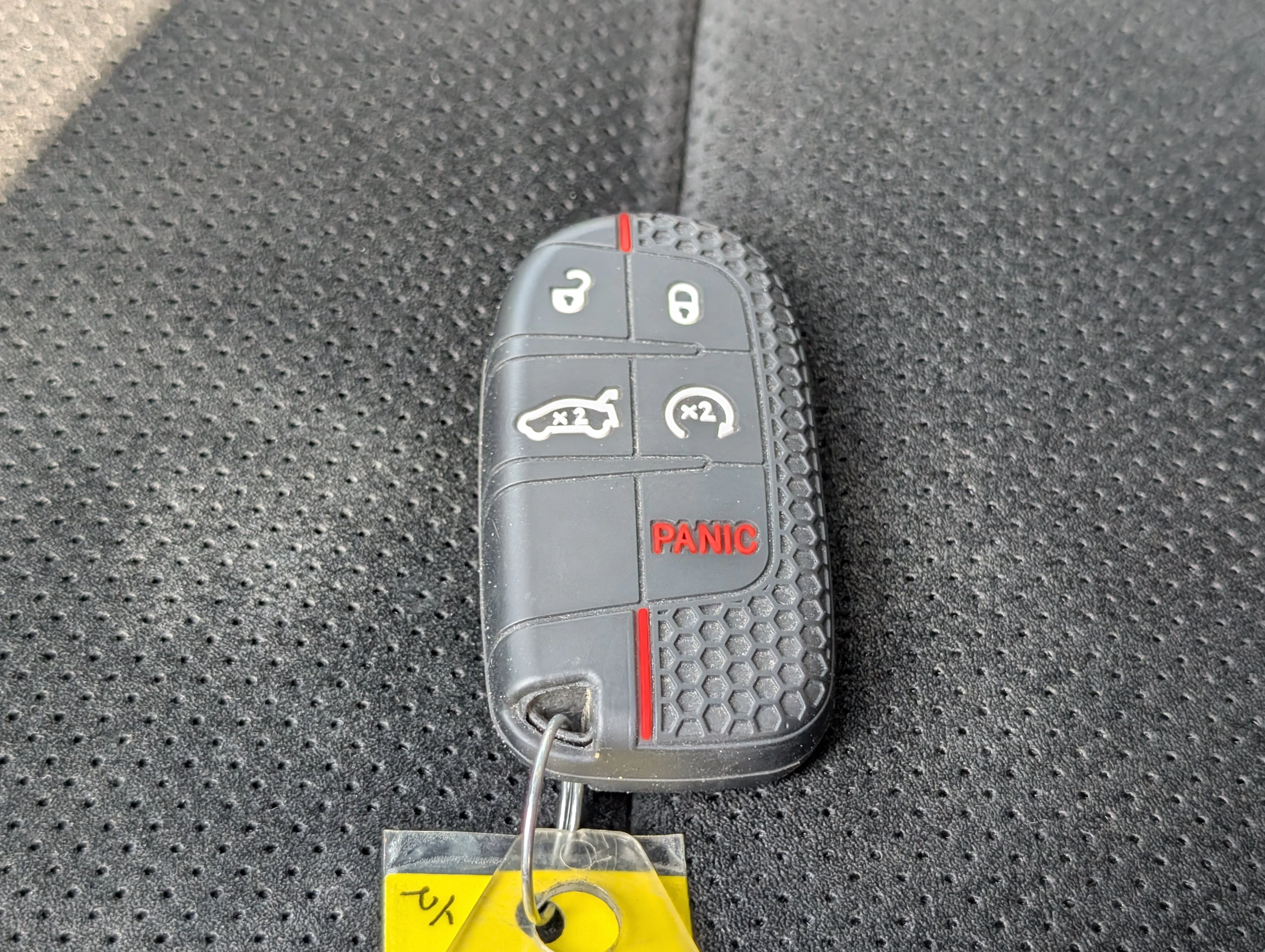 Used 2017 Billet Metallic Jeep Trailhawk image 36