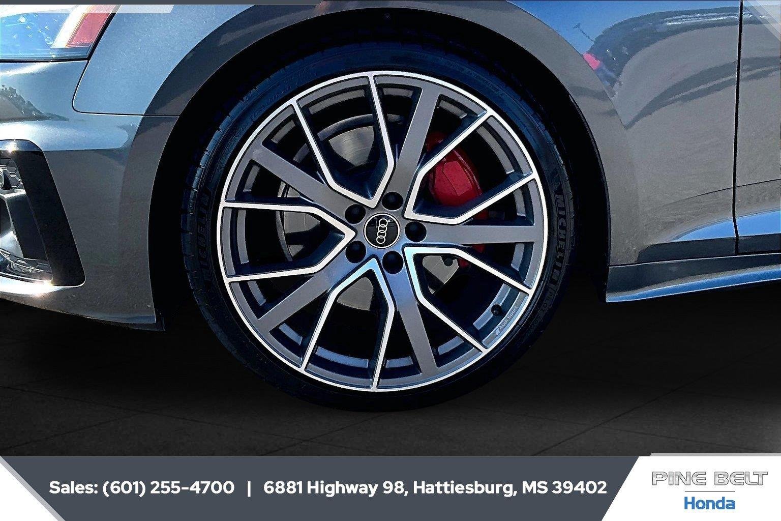 Used 2025 Daytona Gray Pearl Effect Audi S line Premium Plus image 7