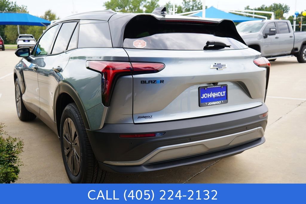 2025 Chevrolet Blazer EV LT - Photo 11