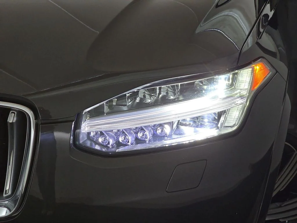 Used 2024 Platinum Gray Metallic Volvo T8 Plus 6 Passenger image 31