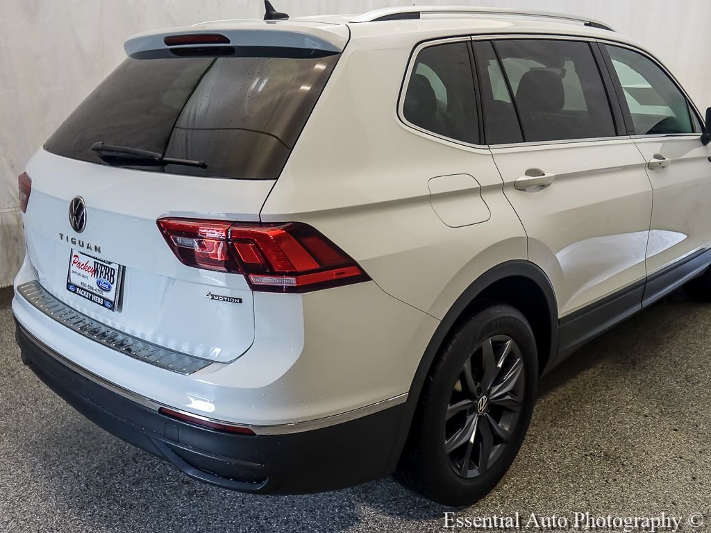 Certified Used 2022  Volkswagen 2.0T SE image 7