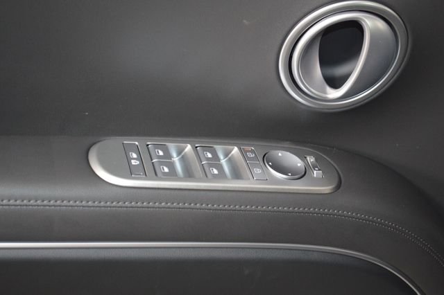 New 2026 White Hyundai SEL 8P image 27