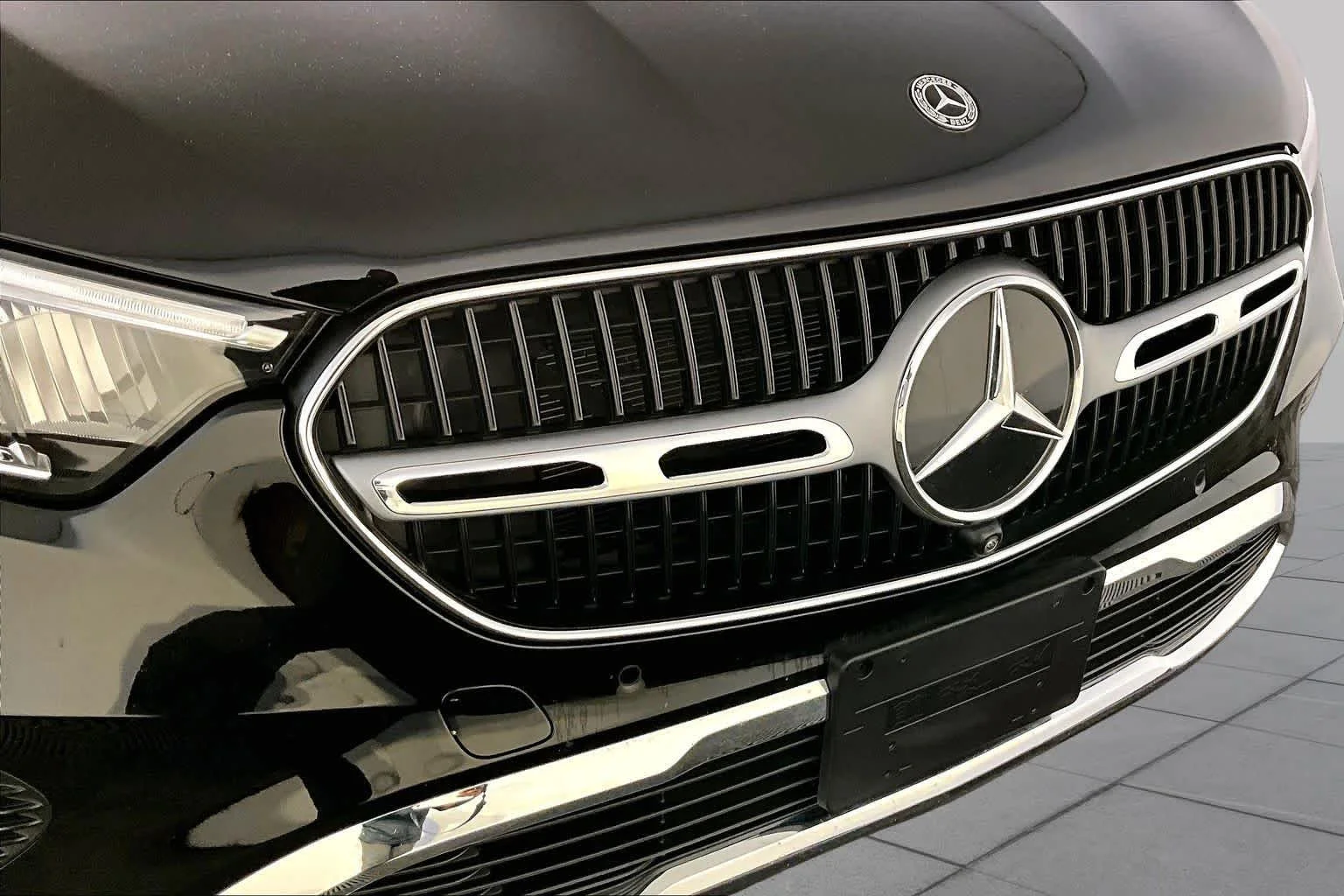 Certified Used 2026 Black Mercedes-Benz GLC 300 image 31