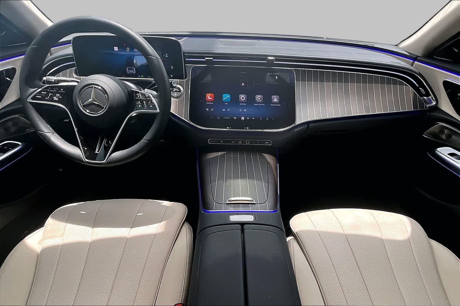 New 2026 MANUFAKTUR Moonlight White Metallic Mercedes-Benz E 450 image 8