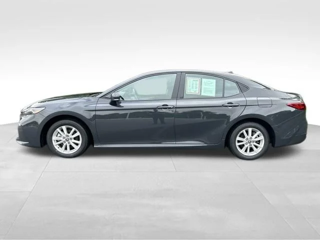 Certified Used 2025  Toyota LE image 2