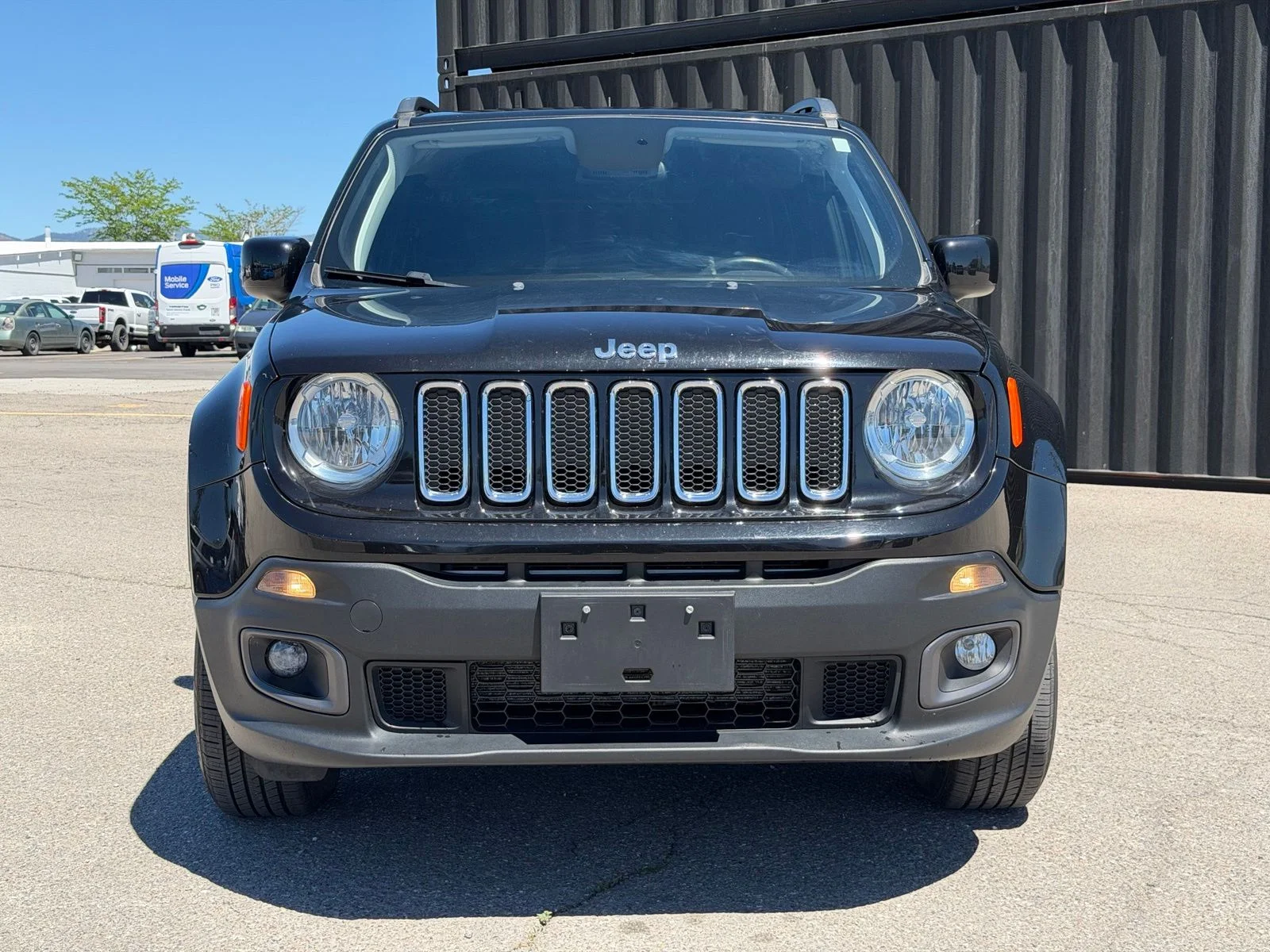 Used 2018 Black Jeep Latitude image 2