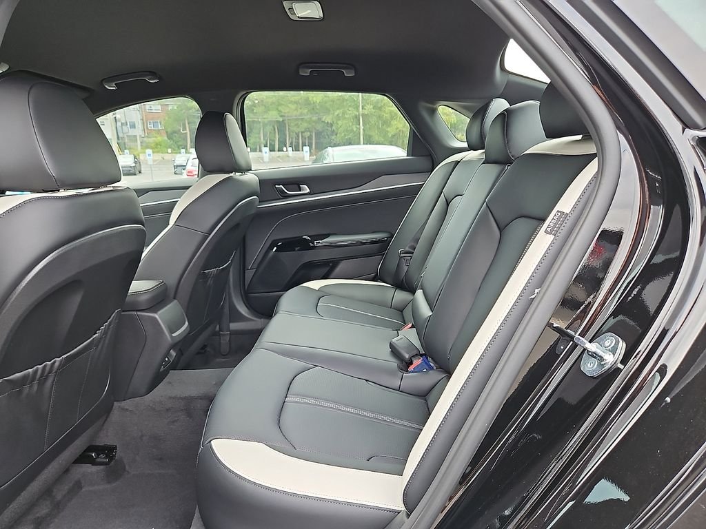 New 2026 Black Kia GT-Line image 9