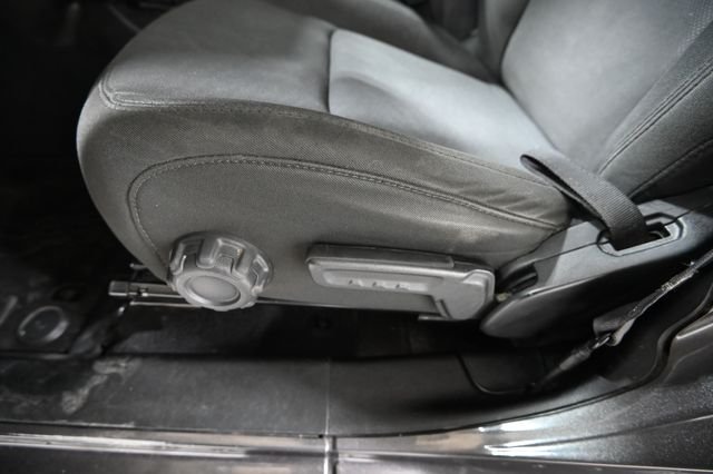 Used 2019 Gray Jeep Unlimited Sport S image 25