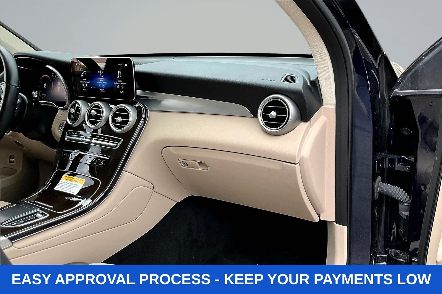 Used 2021 Blue Mercedes-Benz GLC 300 image 33