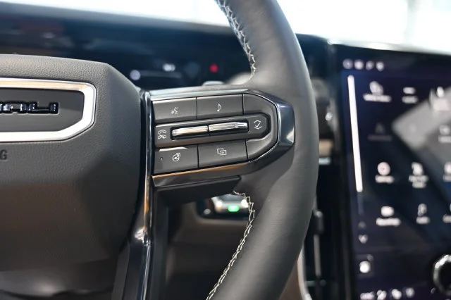 2026 GMC Yukon XL Denali Ultimate - Photo 30