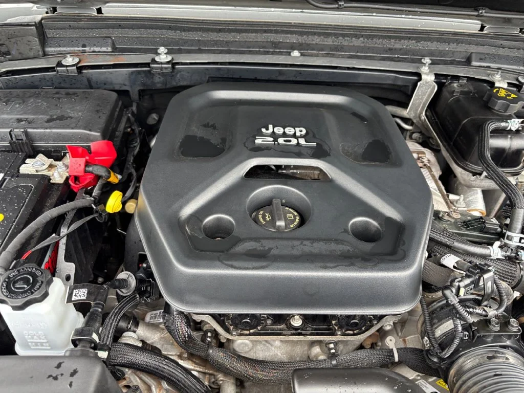 Used 2021 Gray Jeep Unlimited Rubicon 4xe image 39