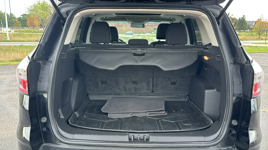 Used 2017 White Ford SE image 11