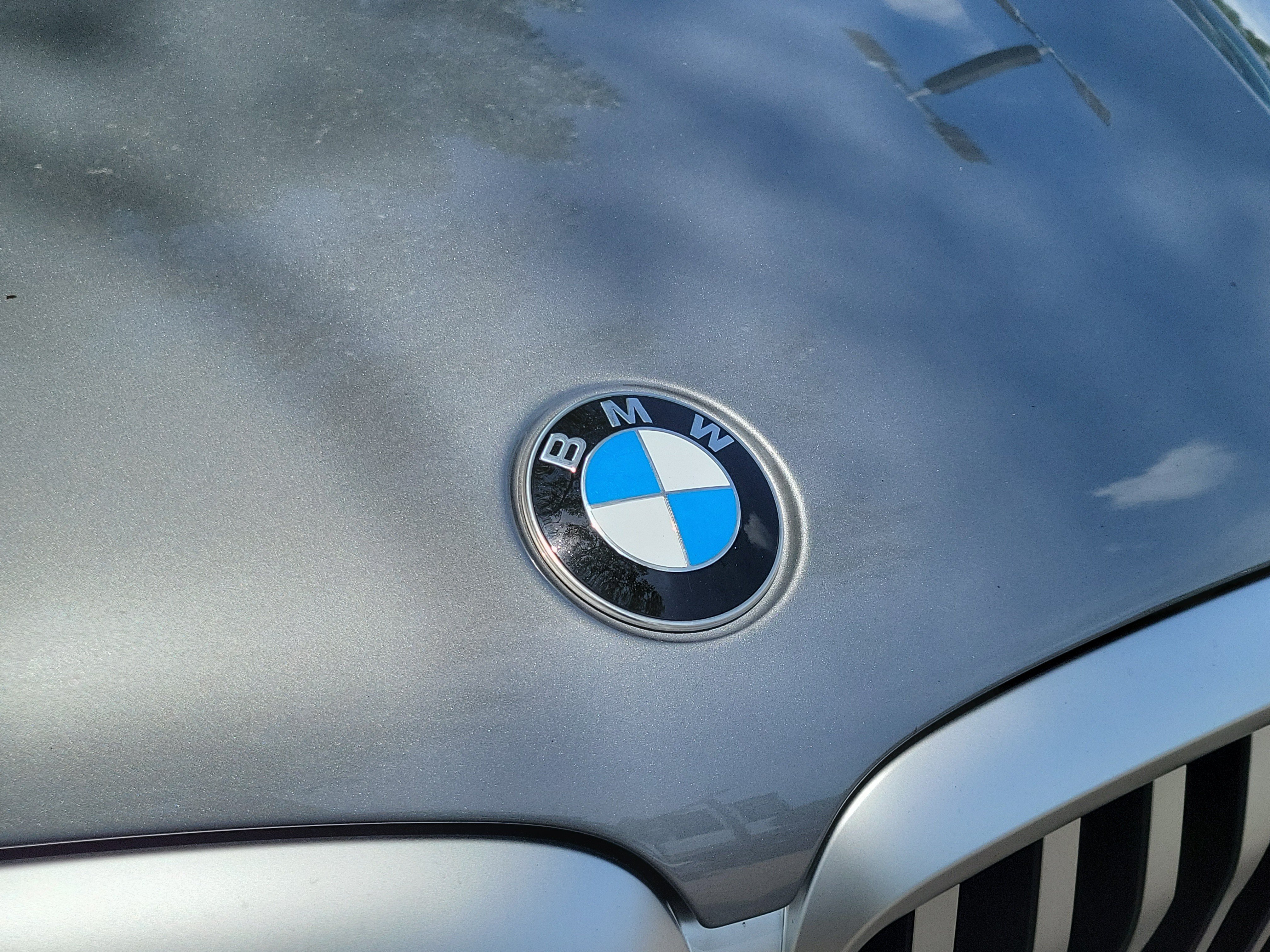 Certified Used 2025 Skyscraper Grey Metallic BMW sDrive40i image 7