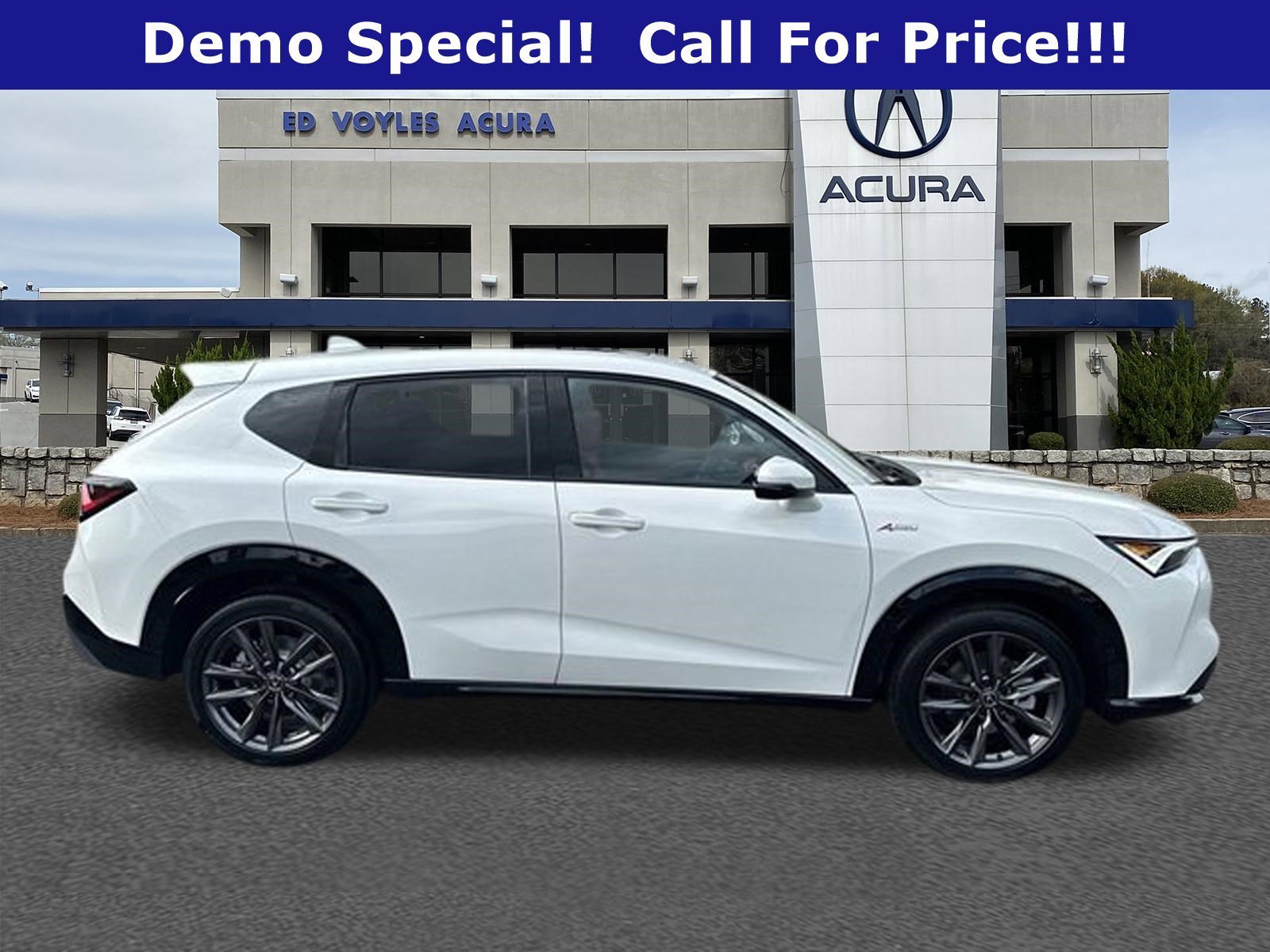 Used 2025 Platinum White Acura w/A-Spec Package image 4